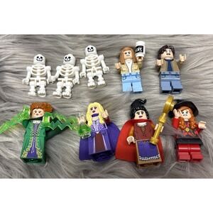LEGO Disney Hocus Pocus: 21341 The Sanderson Sisters' 9 MINIFIGURES
